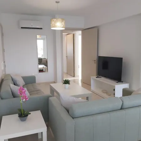 Dinglis Residences 31 *