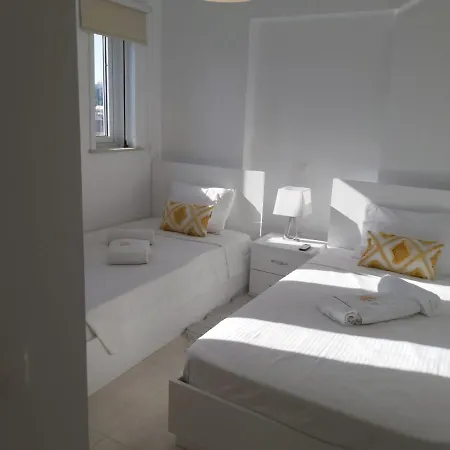 Dinglis Residences 31 *