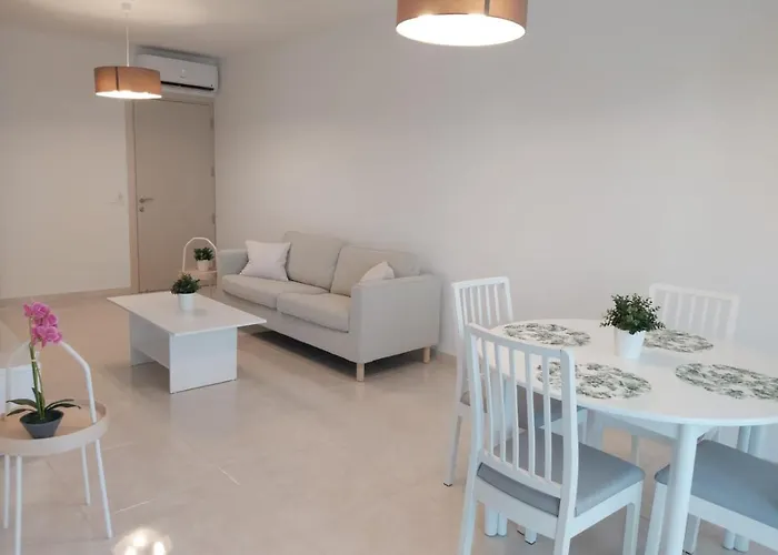 Dinglis Residences 31 Apartament