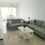 Apartment Dinglis Residences 31 *
