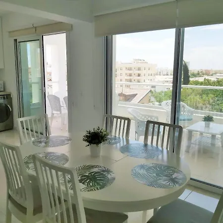 Dinglis Residences 31