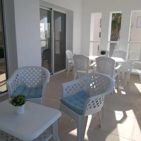 Dinglis Residences 31 * Lárnaca