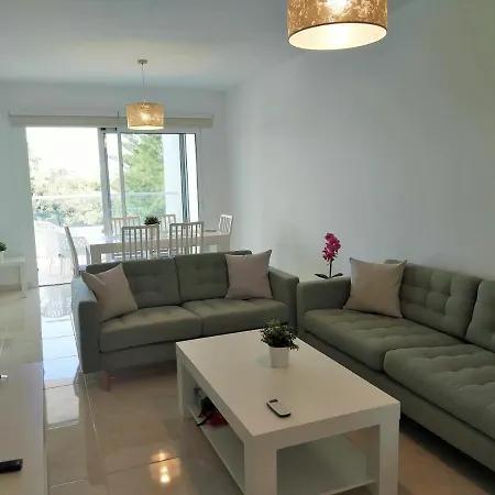 Dinglis Residences 31