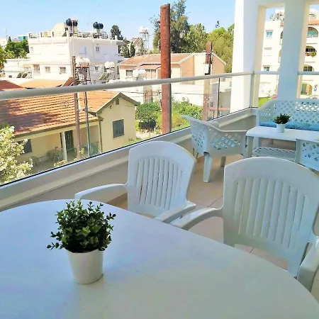 Dinglis Residences 31 Apartament *