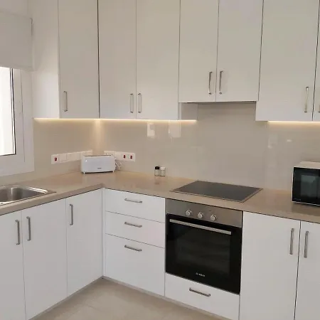 Apartment Dinglis Residences 31 *