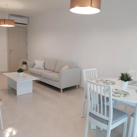 Dinglis Residences 31 Apartment