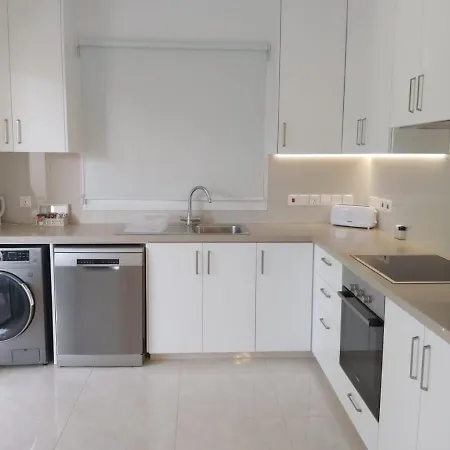 Dinglis Residences 31