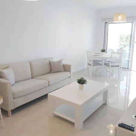 Dinglis Residences 31 * Lárnaca