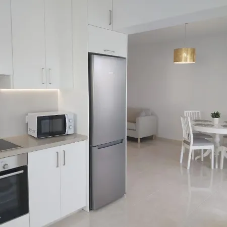 Dinglis Residences 31 شقة لارنكا
