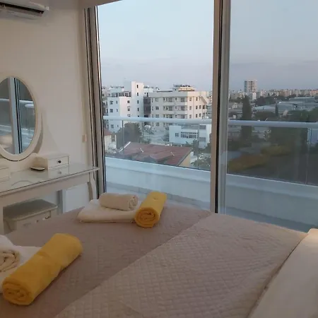 Διαμέρισμα Dinglis Residences 31 *