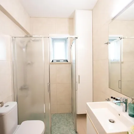 Διαμέρισμα Dinglis Residences 31 *